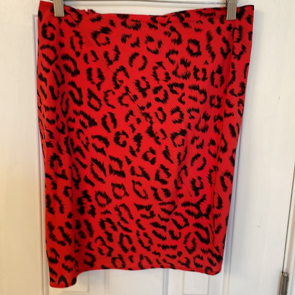A.L.C. Red & Black Asymmetrical Animal Print Silk Soie Skirt w/ Ruffle - Picture 6 of 10